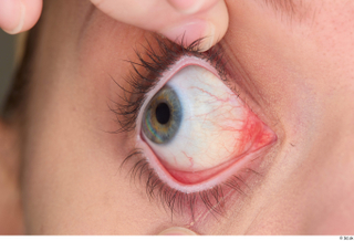 HD Eyes Figgy eye eyelash irirs pupil skin texture 0002.jpg
